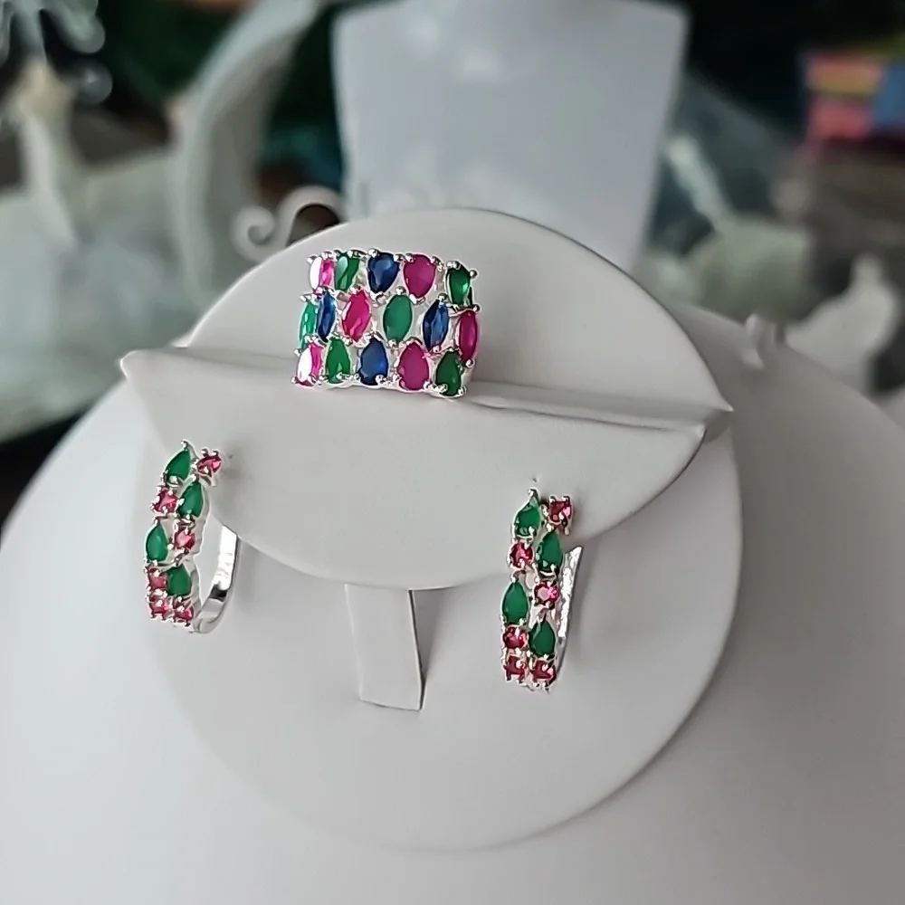 (NWT) Emerald Multi-Color Set - Picture 5 of 11